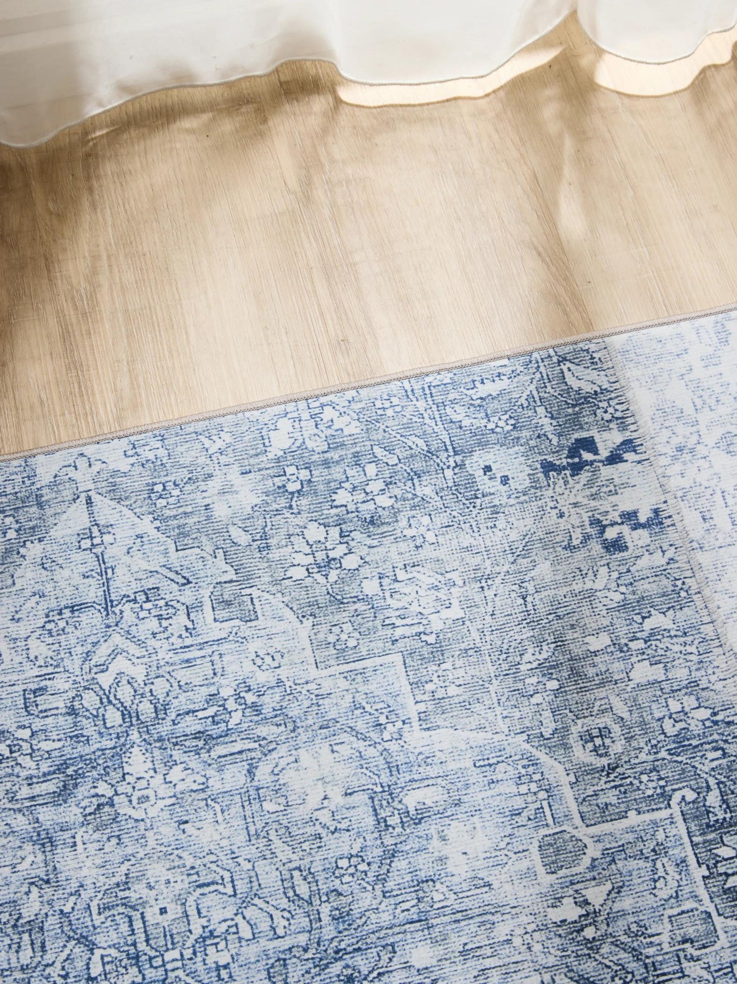 George mėlynos spalvos pailgas kvadrato raštais 80x240 cm